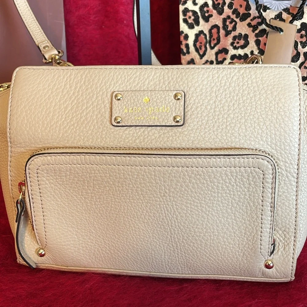 KATE SPADE SAVILLA BAXTER STREET SEEDPEARL CROSSBODY BEIGE LEATHER GOLD HARDWARE